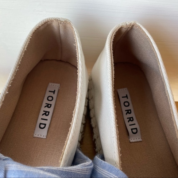 Torrid Ivory Canvas Espadrille Flats NWT! Size 11.5 - Picture 10 of 13
